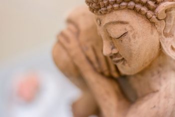 Buddhastatue im Behandlungsraum